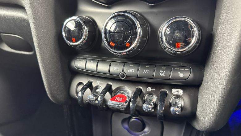 MINI Hatchback 1.5 Cooper II 3dr Petrol Hatchback